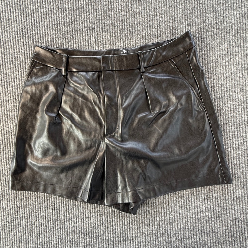 7 For All Mankind Faux Leather Shorts Black Pleated High Rise Vegan Size L